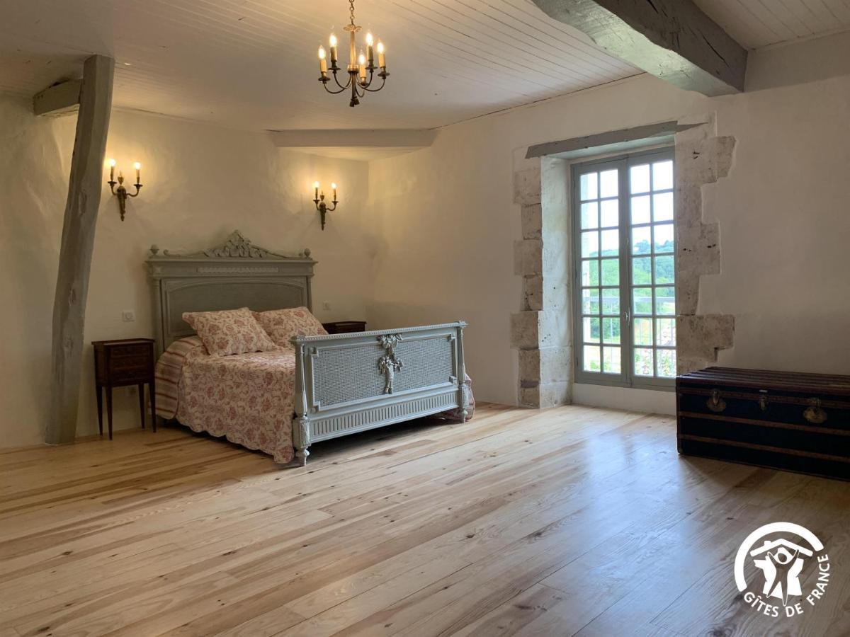 Bed and Breakfast Chateau De Gardes Castin Екстер'єр фото