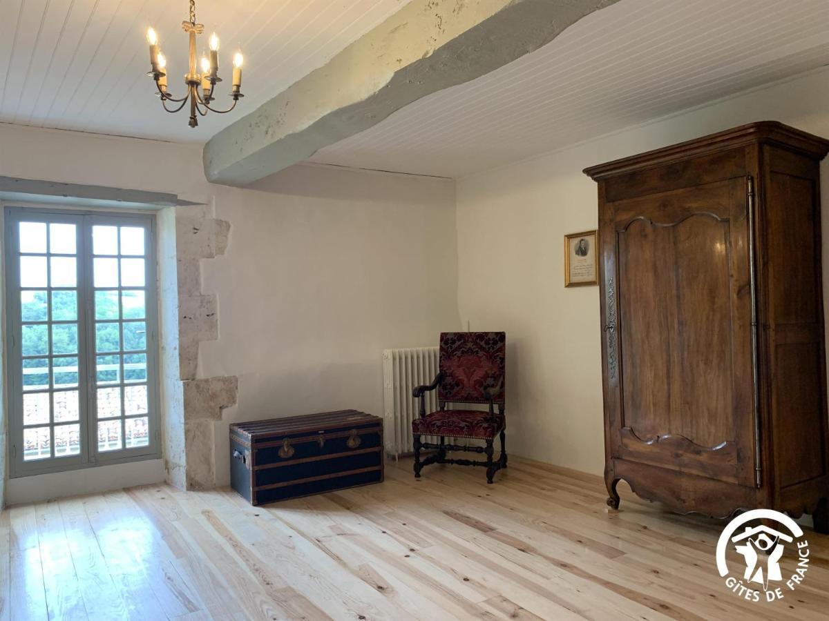 Bed and Breakfast Chateau De Gardes Castin Екстер'єр фото